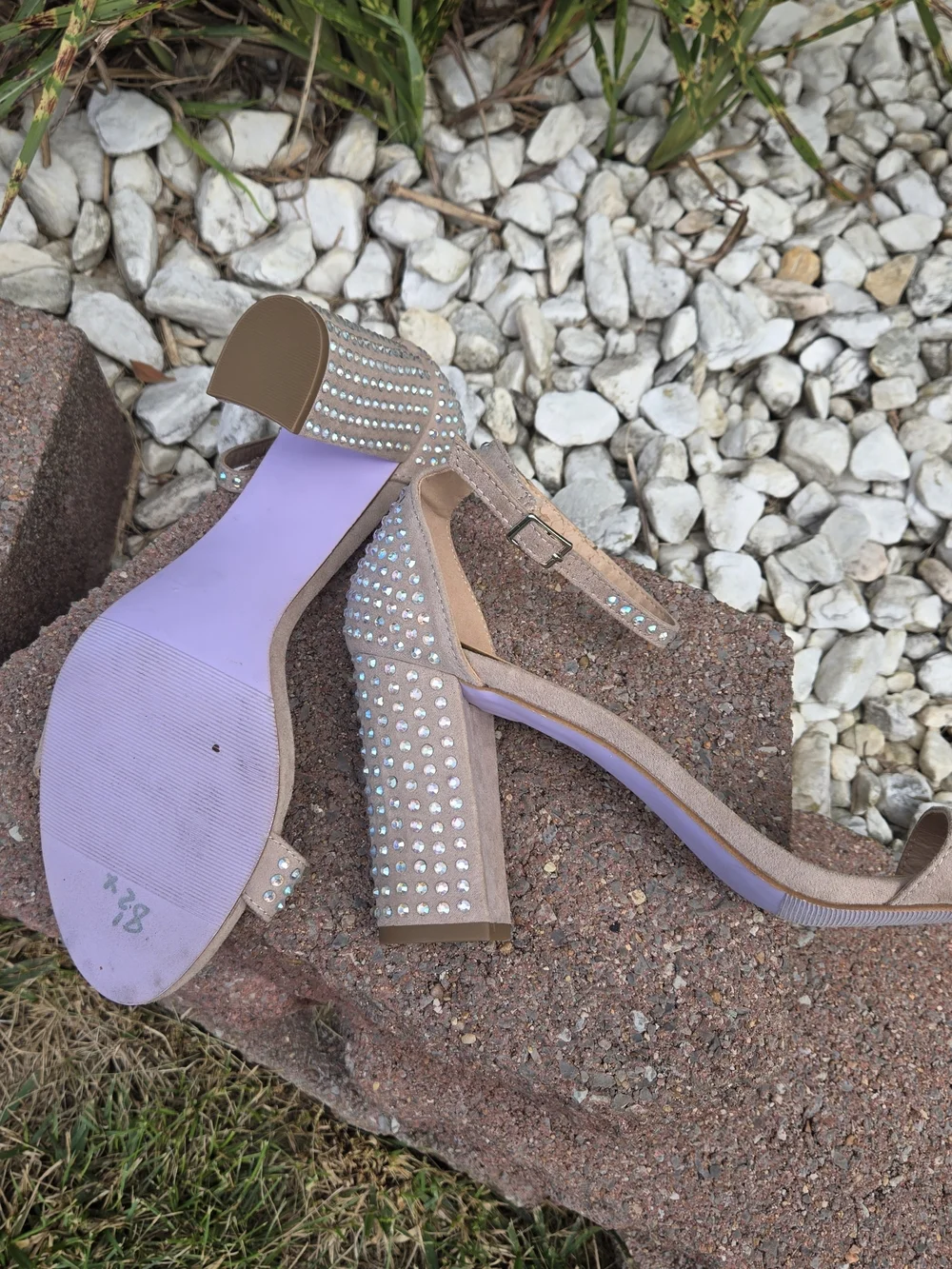 Madden Girl Beella-1 Rhinestone Ankle Strap Block Heel Sandals Nude/AB Size 8.5 - Picture 6 of 7